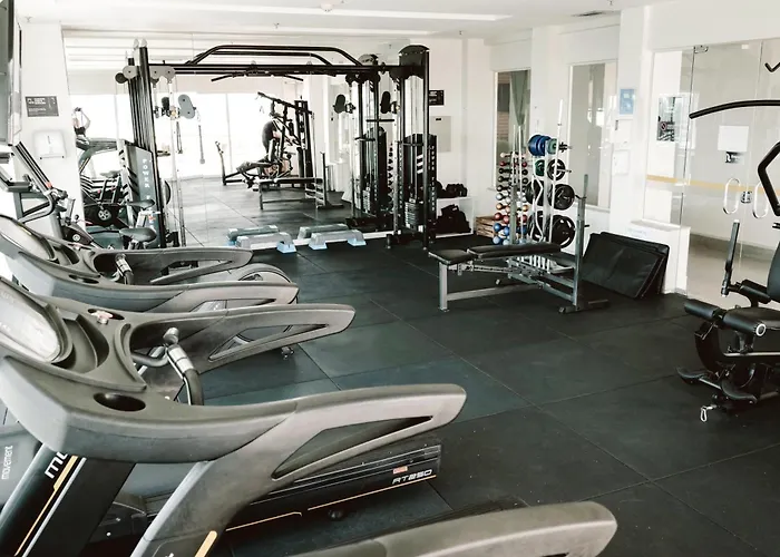 Flat Espaçoso, para Família ou a trabalho, ao lado dos Ministérios e ESPLANADA, moderno, completo, piscina, academia, novo e no coração da cidade, em Saint Moritz Brasília Hotel