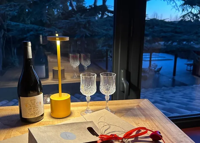 Mas Hinaiti - Suite romantique avec Spa et écran géant de cinéma
