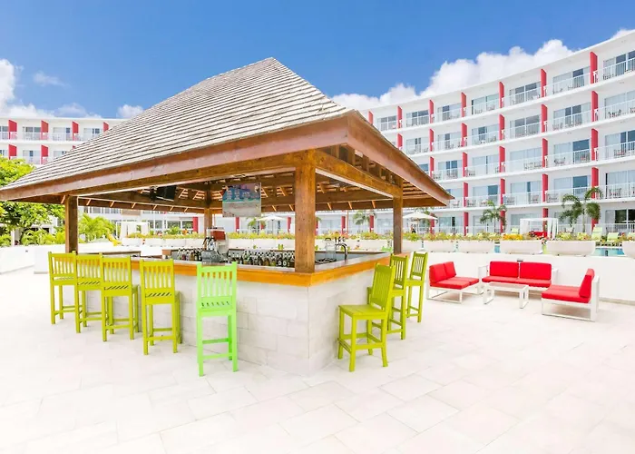 Grand Decameron Cornwall Beach, A Trademark All-Inclusive Resort