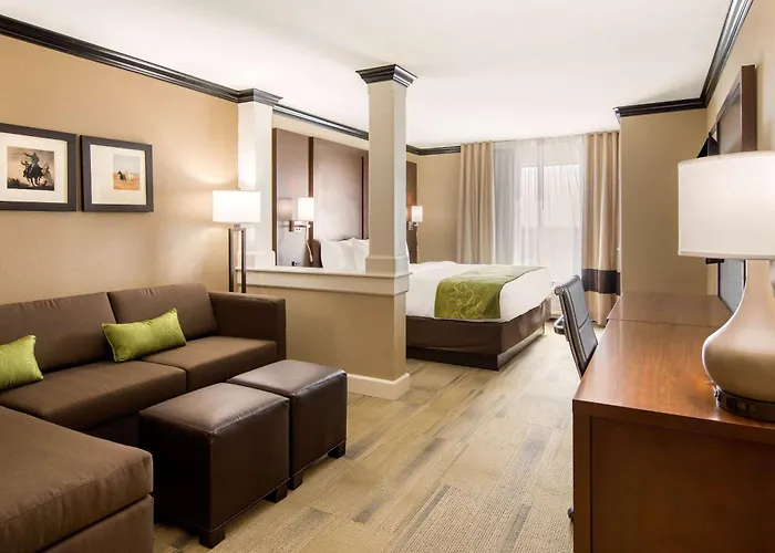 Comfort Suites Liberal North