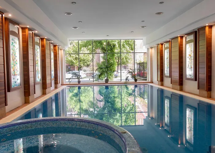 Lion's Garden Hotel Boedapest