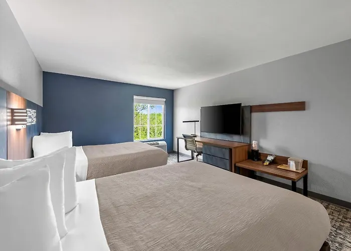 Quality Inn & Suites Manhattan