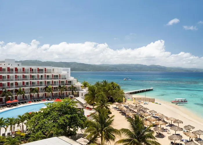 Grand Decameron Cornwall Beach, A Trademark All-Inclusive Resort