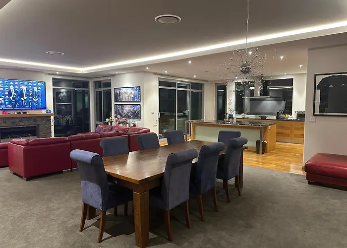 Mcsaveneys Retreat