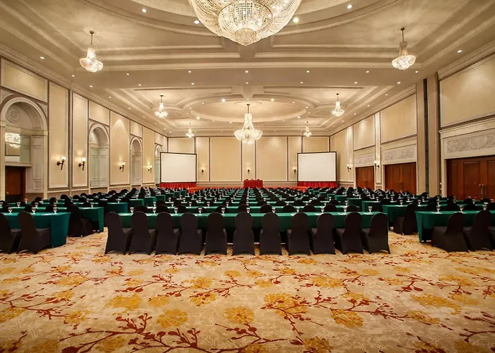 Menara Peninsula Hotel