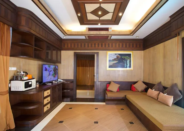 Hotel And Beach Bungalow At Lanta Resort
