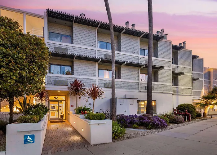 Best Western Plus All Suites Inn