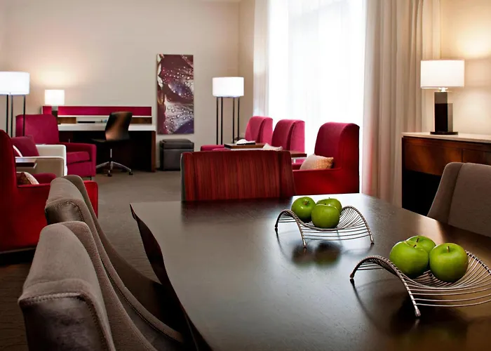 Delta Hotels By Marriott Winnipeg