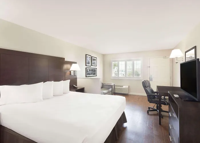 Baymont By Wyndham Modesto Salida