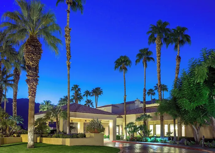 Courtyard By Marriott Palm Springs