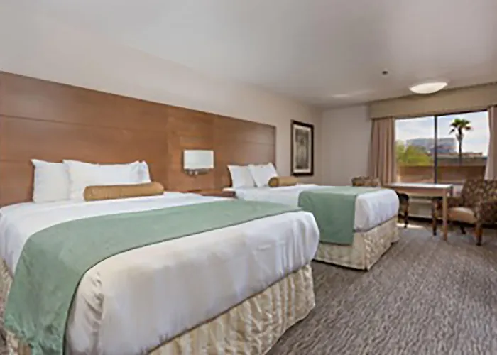 Yuma Inn & Suites
