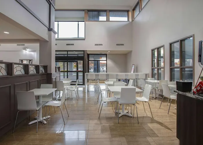 Days Inn By Wyndham Barrie