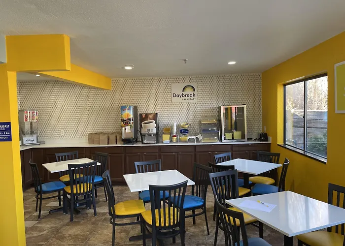 Days Inn By Wyndham Ruidoso Downs