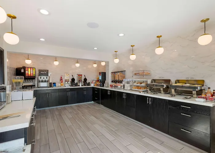 La Quinta By Wyndham Des Moines West Clive