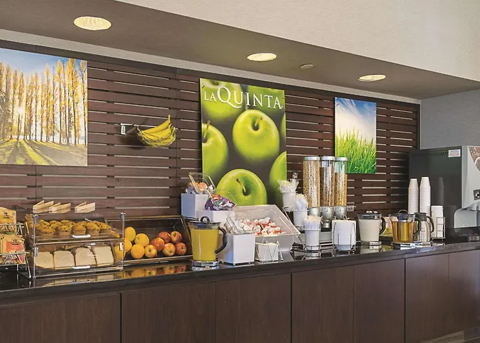 La Quinta Inn & Suites By Wyndham Ontario Airport