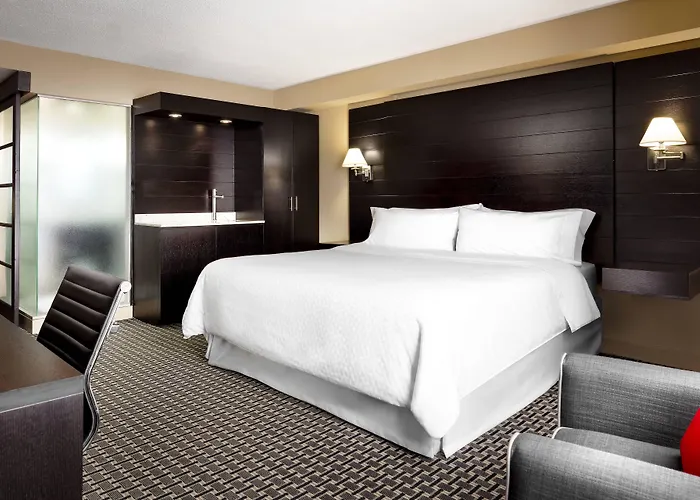 Four Points By Sheraton Mississauga Meadowvale