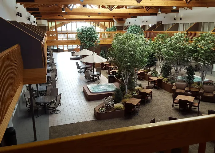 C'Mon Inn & Suites Fargo