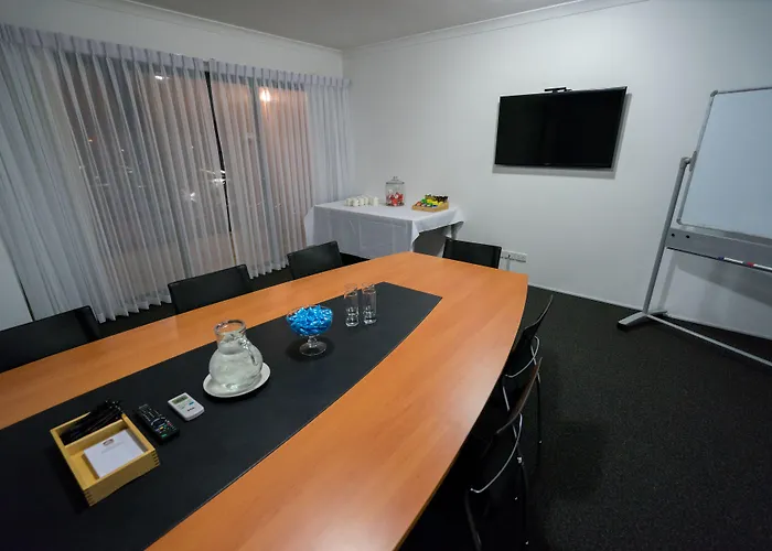 Perth Ascot Central Apartment Hotel Official