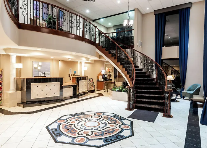 Holiday Inn Express & Suites Lathrop By Ihg