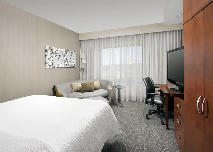 Courtyard By Marriott Tyler