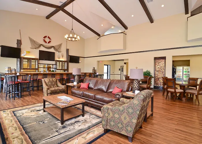Best Western Plus Emory At Lake Fork Inn & Suites