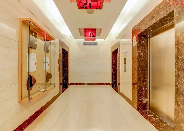 Lemon Tree Hotel, Delhi Airport