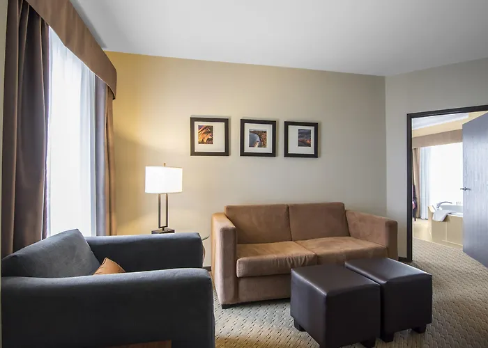 Comfort Suites Saskatoon Arena
