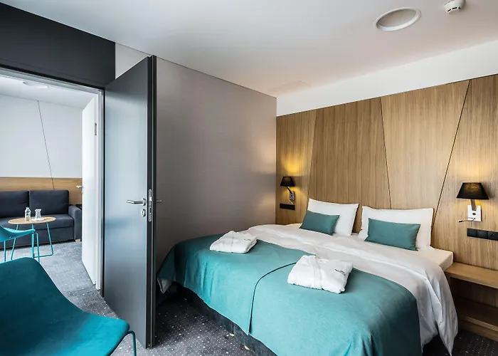 Regatta Hotel Restauracja Spa