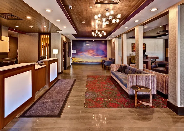 Holiday Inn Express Hutchison By Ihg