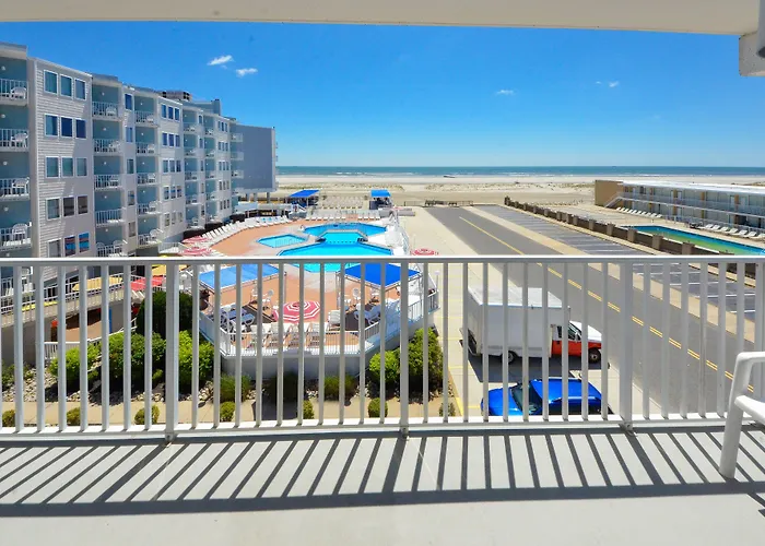El Coronado Resort