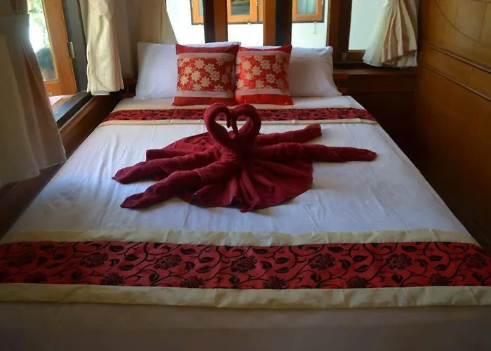 Khum Laanta Resort - Sha Extra Plus