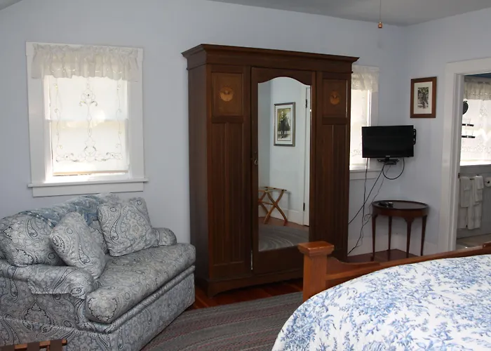 Bear Flag Inn