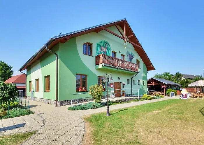 Restaurace A Penzion Kamenec