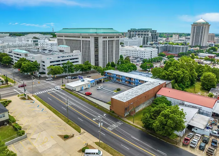 Capitol Inn And Suites