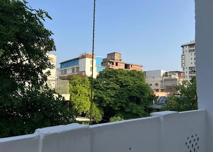 The Vasu Villa Stay 24 , A City Centre Homestay