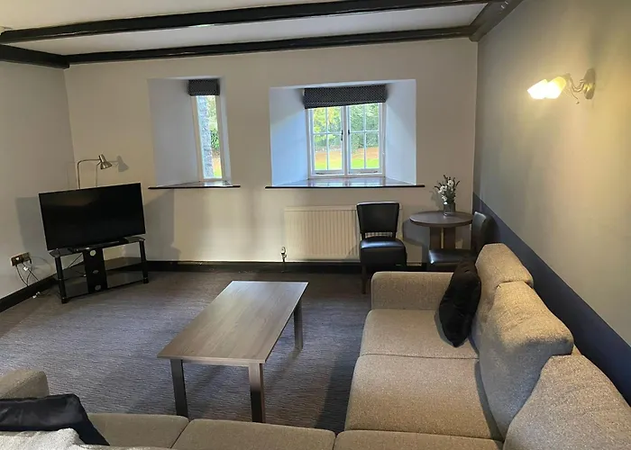 Cwrt Bleddyn Hotel & Spa