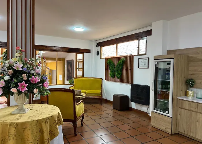Hotel Cacique Real