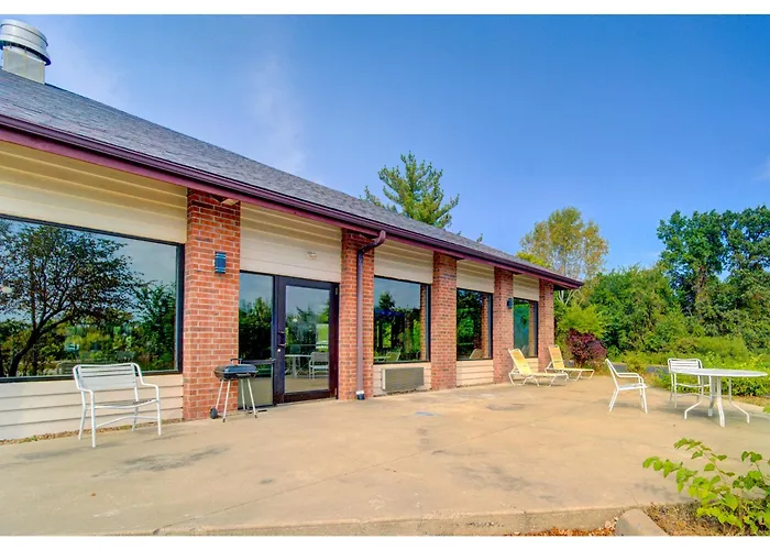 Capital O Amerihost Inn And Suites Fulton Hwy 54 Mo