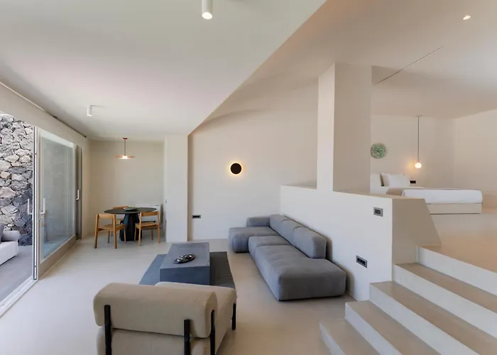 Santopaz Suites