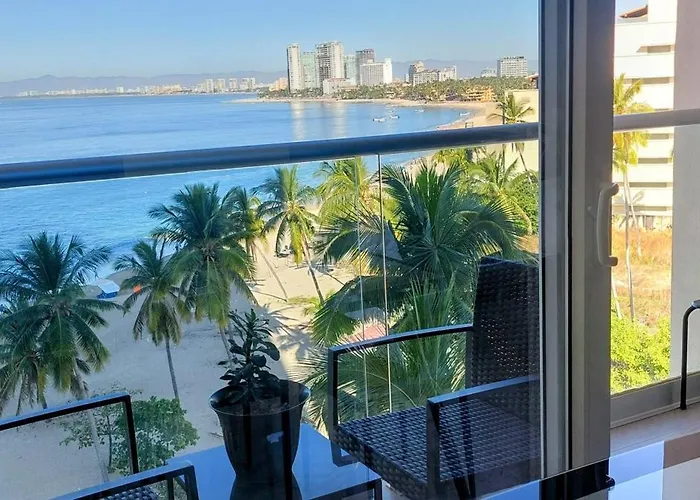 Beachfront Harbor 171 Condo Ocean View Pool, Gym Wifi