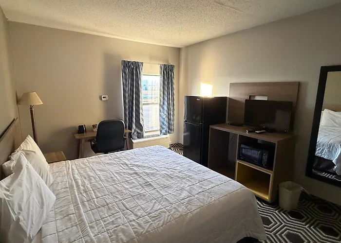 Relax Inn & Suites
