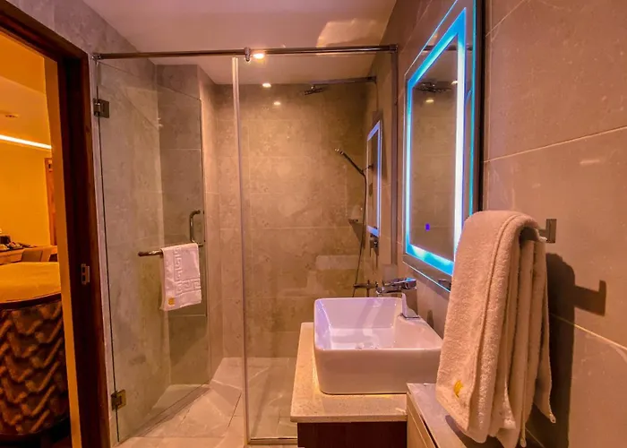 Urbanwoods Hotel Suites By Icon