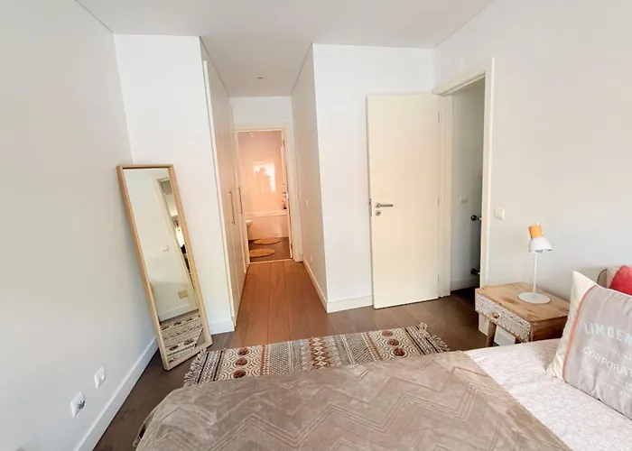 Nomad Dreams N4 Cascais Delux In-Suit In Heart Of Historic Center