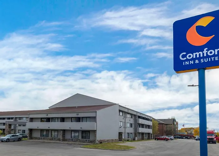 Comfort Inn & Suites Indianapolis Northwest - College Park