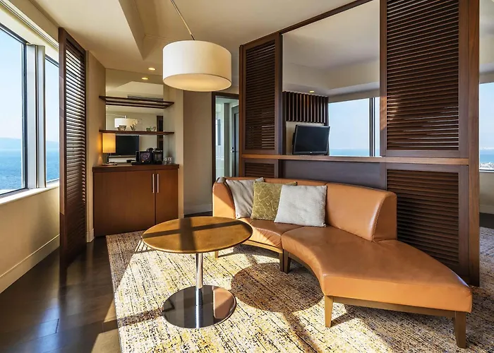 Hilton Fukuoka Sea Hawk