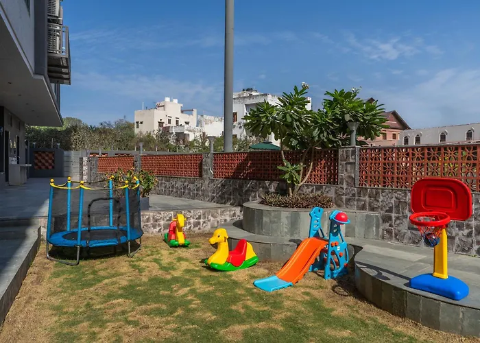 Perfectstayz Premium Stepwell By The Lake