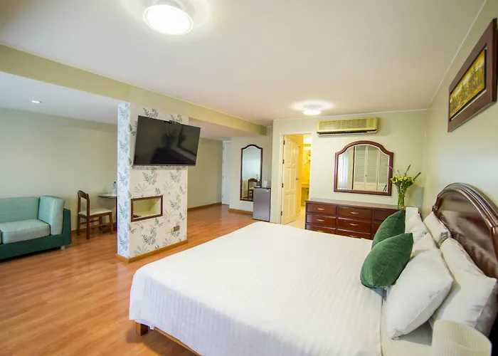 Hotel Britania San Borja