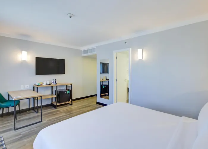Park Inn By Radisson Berrini
