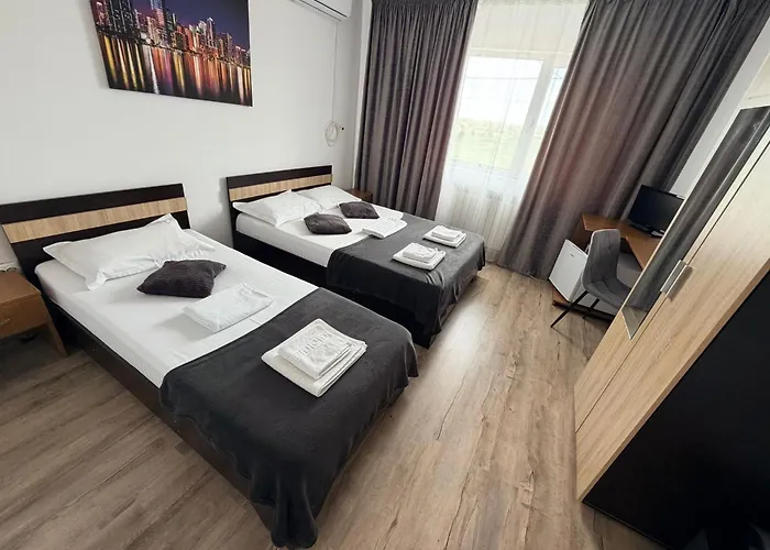 Pensiunea Gerard 2 Mai Camere Moderne Cu Baie Privata, La 250 M De Plaja ,Foisor, Parcare & Wifi Gratuit
