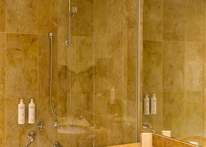 Hotel Acquaviva Del Garda